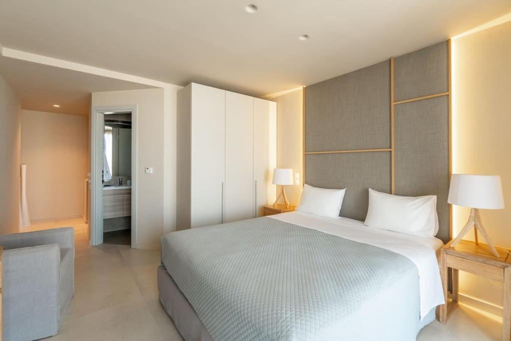 Cw Athens Riviera Suite Exterior photo