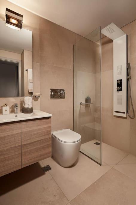 Cw Athens Riviera Suite Exterior photo