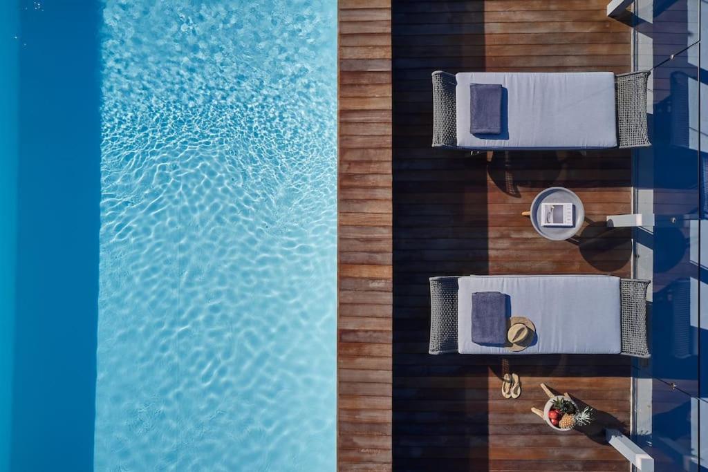 Cw Athens Riviera Suite Exterior photo