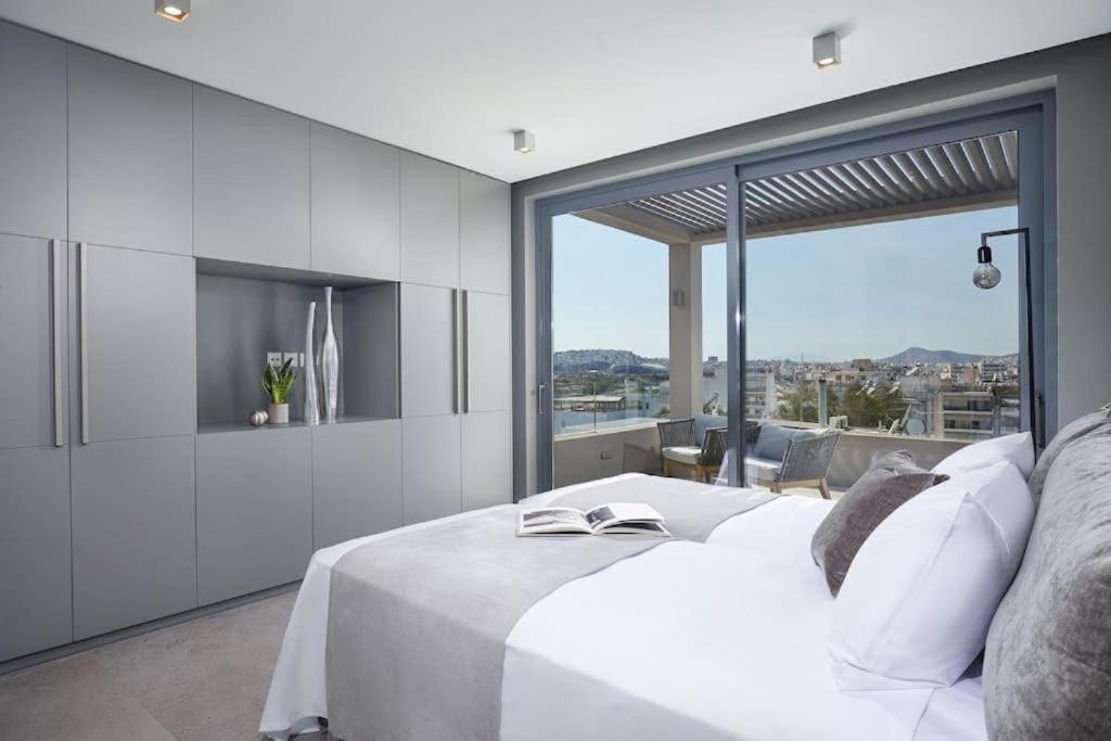 Cw Athens Riviera Suite Exterior photo