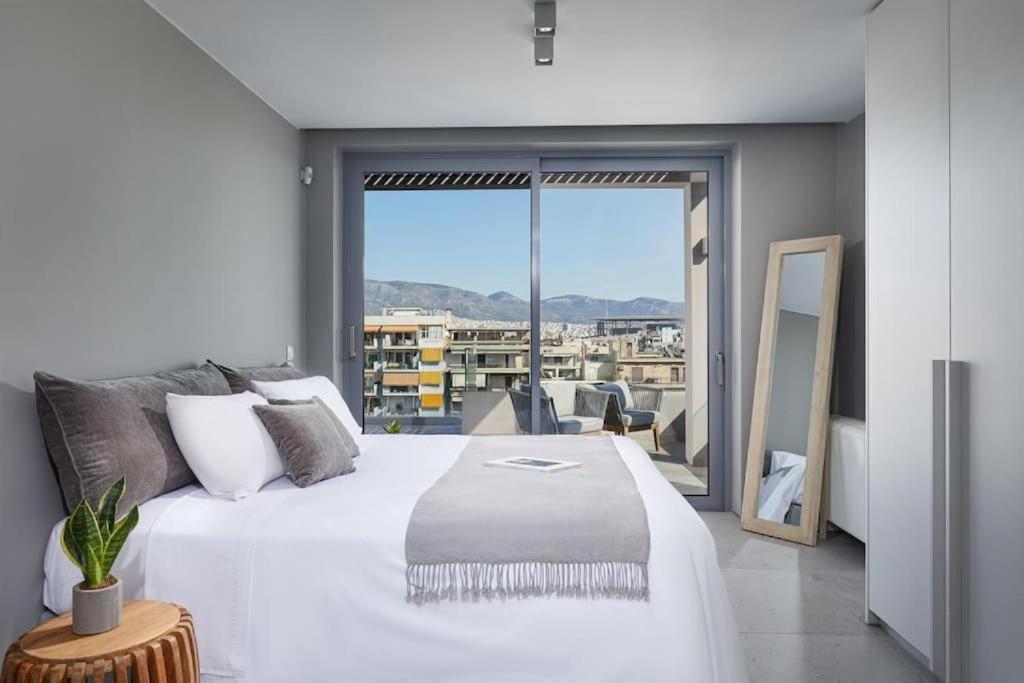 Cw Athens Riviera Suite Exterior photo